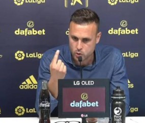 DD28中国平台-卡拉：我没说种族主义词语 对方真的不是听岔了？