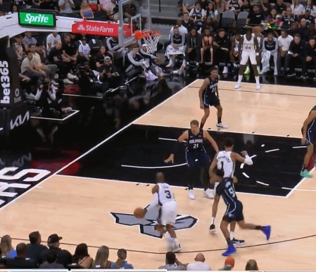 GIF.gif